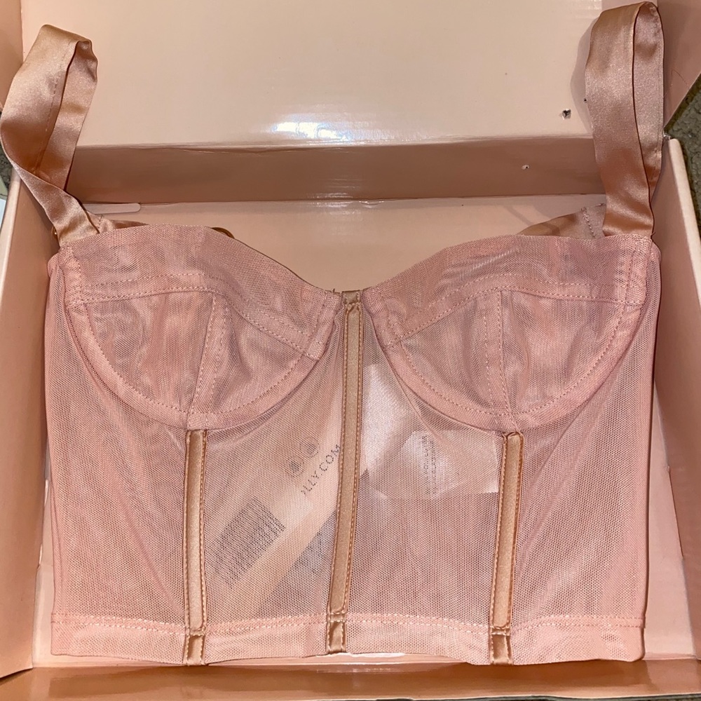 Blush top super cute